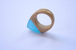 BoldB - Glow in the dark ring is size US 6-6.5 handmade from blue resin and Australian wood